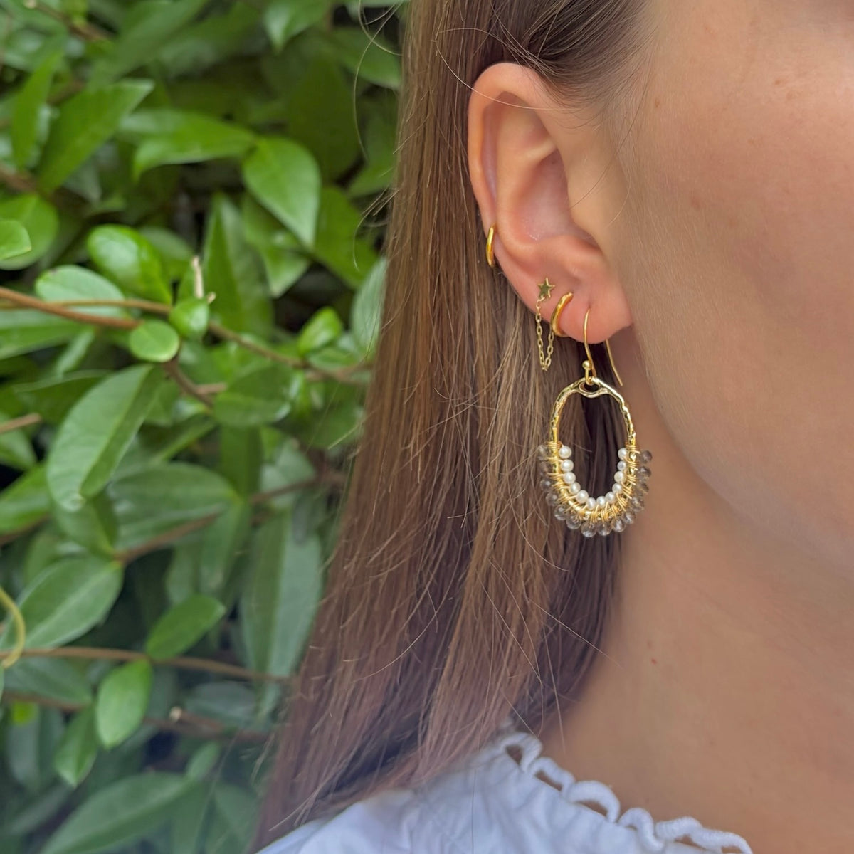 Taupe Agate & Freshwater Pearl 1/2 Oval Beaded Earrings