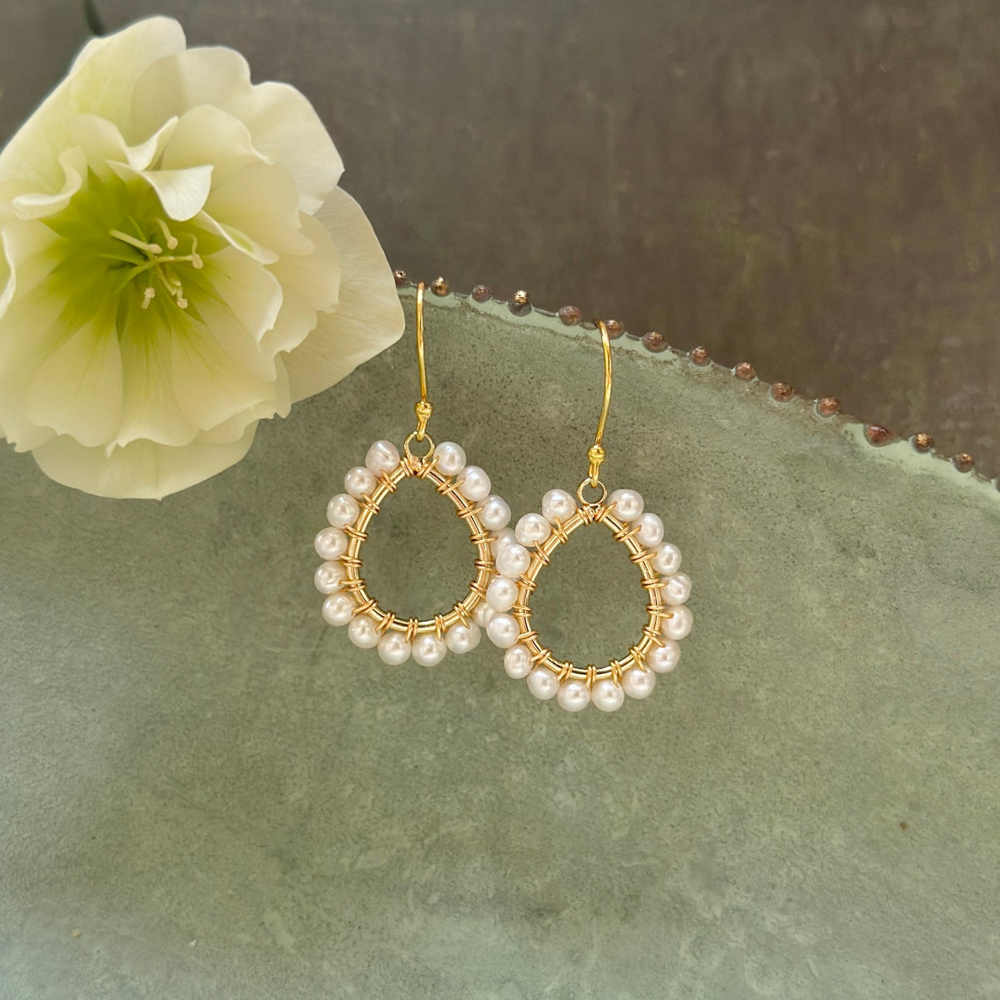 *Freshwater Pearl Mini Teardrop Earrings