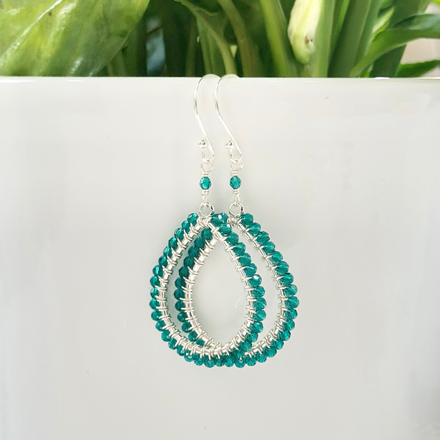Teal Green Quartz Midi Teardrop Beaded Earrings (Silver)