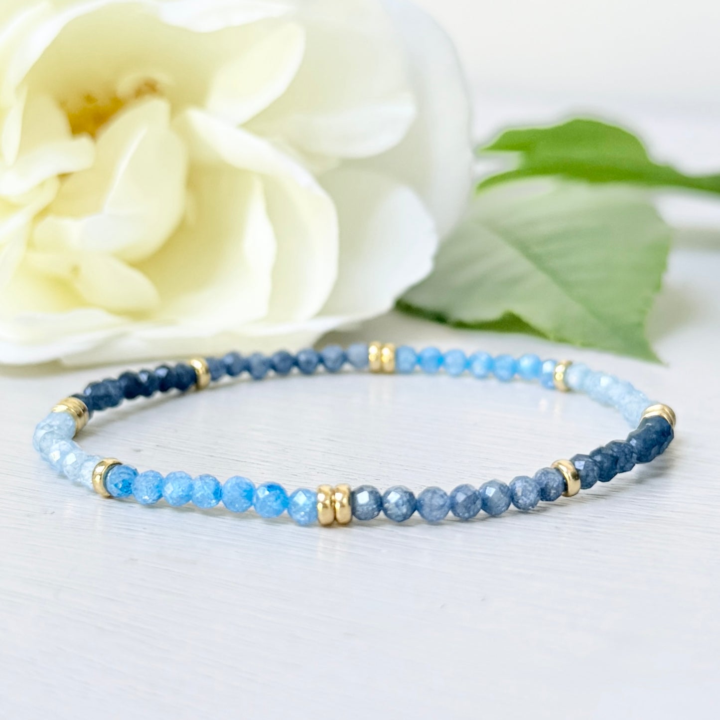 Blue Ombré & Gold Nugget Stretchy Gemstone Bracelet