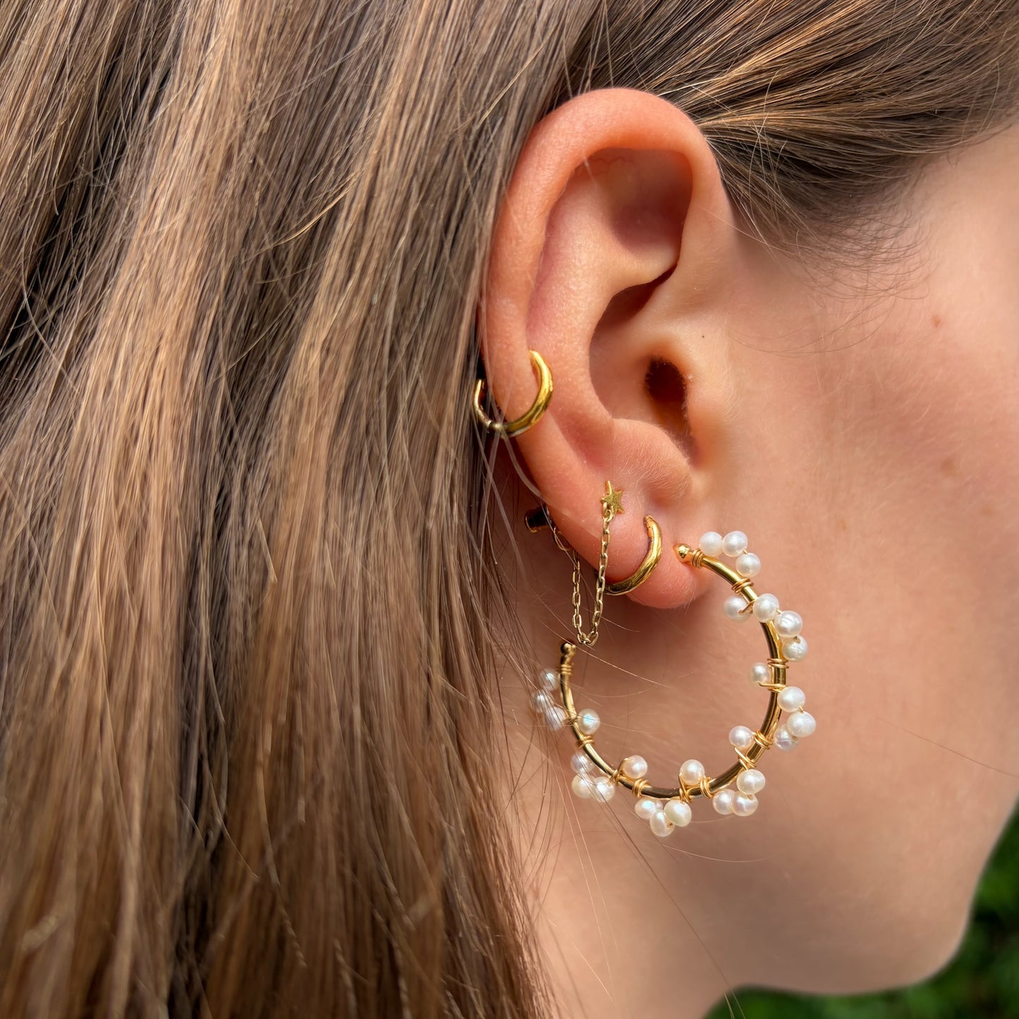 Freshwater Pearl Swirl Midi Hoop Beaded Earrings