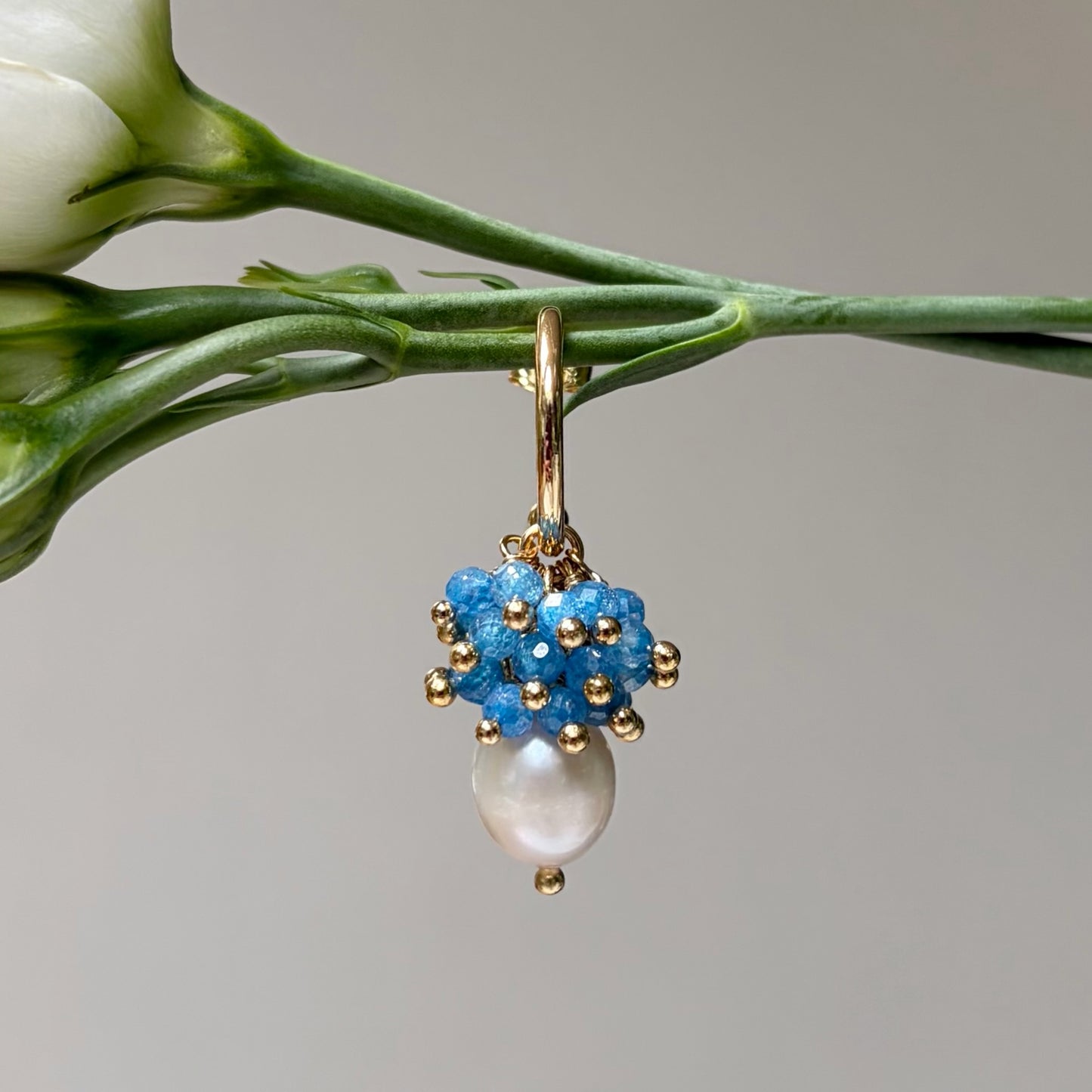 *Mini Hoop Earrings With Ibiza Pearl & Dark Cornflower Blue Kyanite Drops