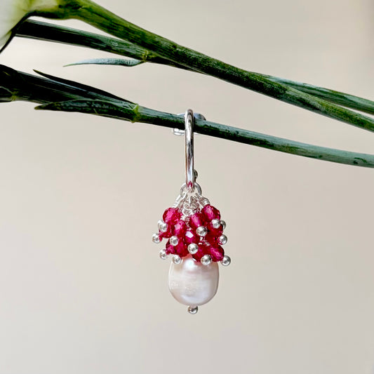 *Mini Hoop Earrings With Ibiza Pearl & Fuchsia Pink Garnet Drops (Silver)