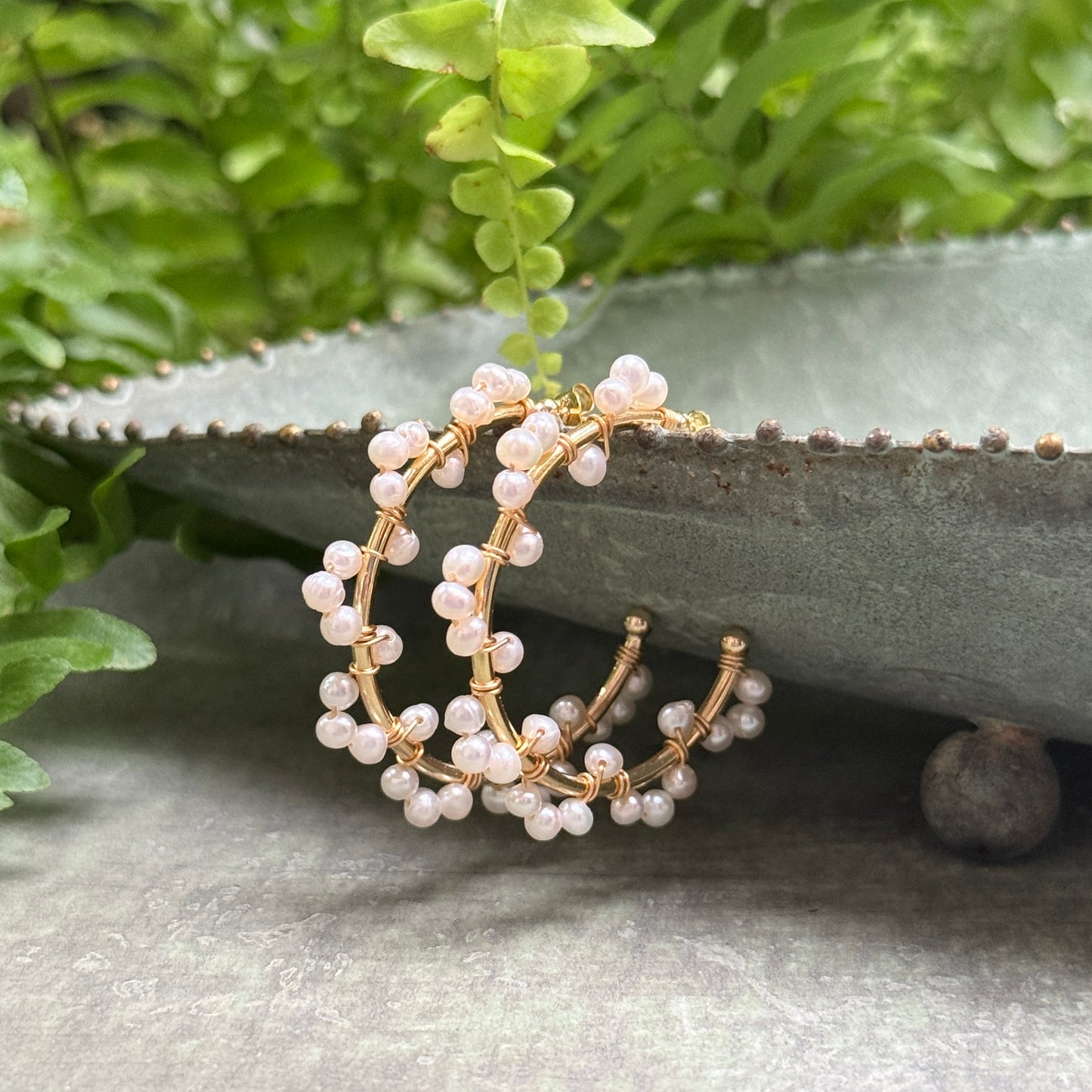 Freshwater Pearl Swirl Midi Hoop Beaded Earrings