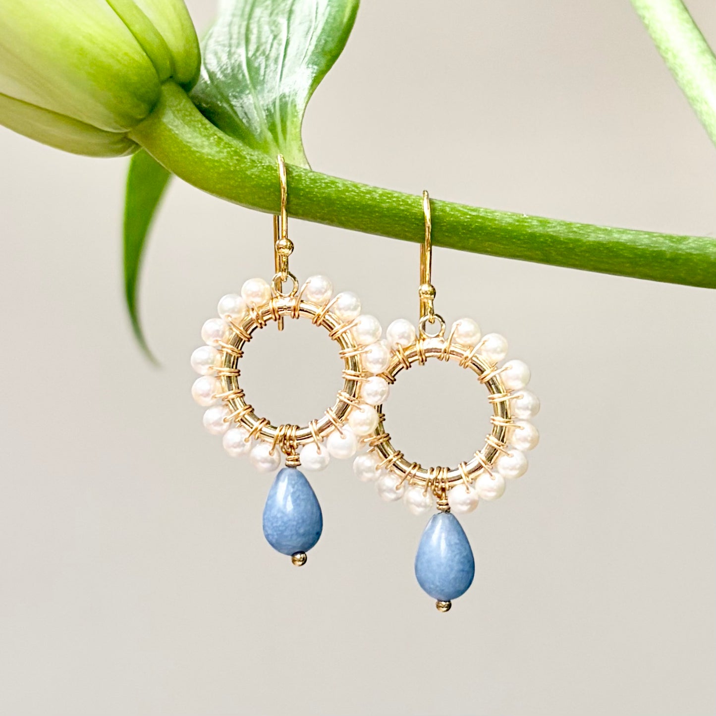 Pearl Mini Round With Dark Denim Chalcedony Drop Beaded Earrings