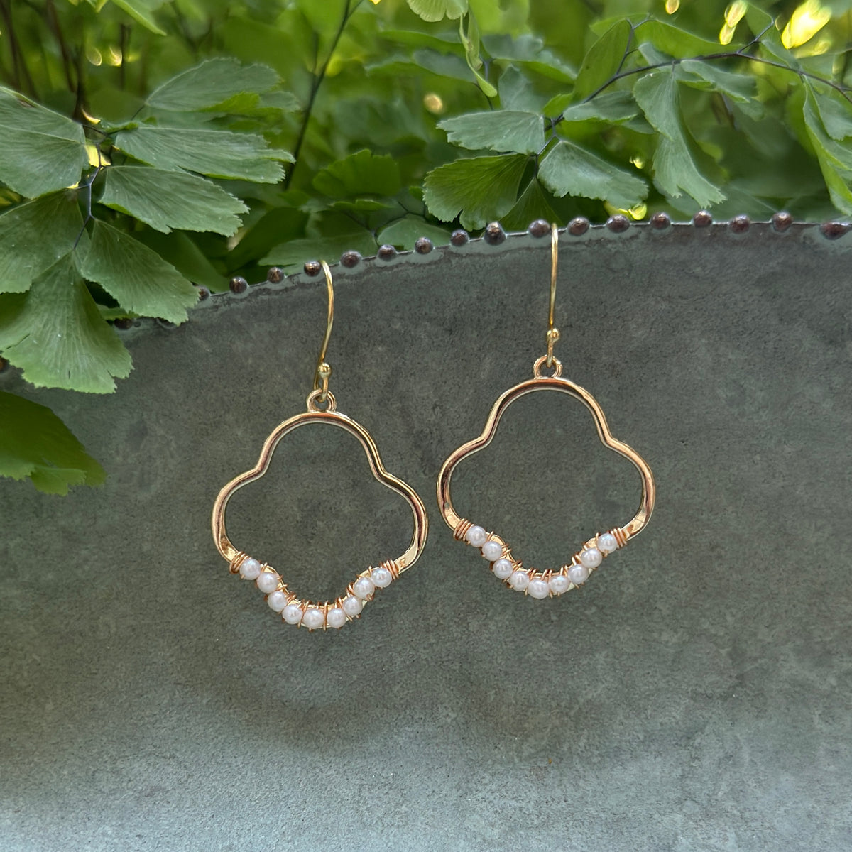 Freshwater Pearl Mini Clover Earrings