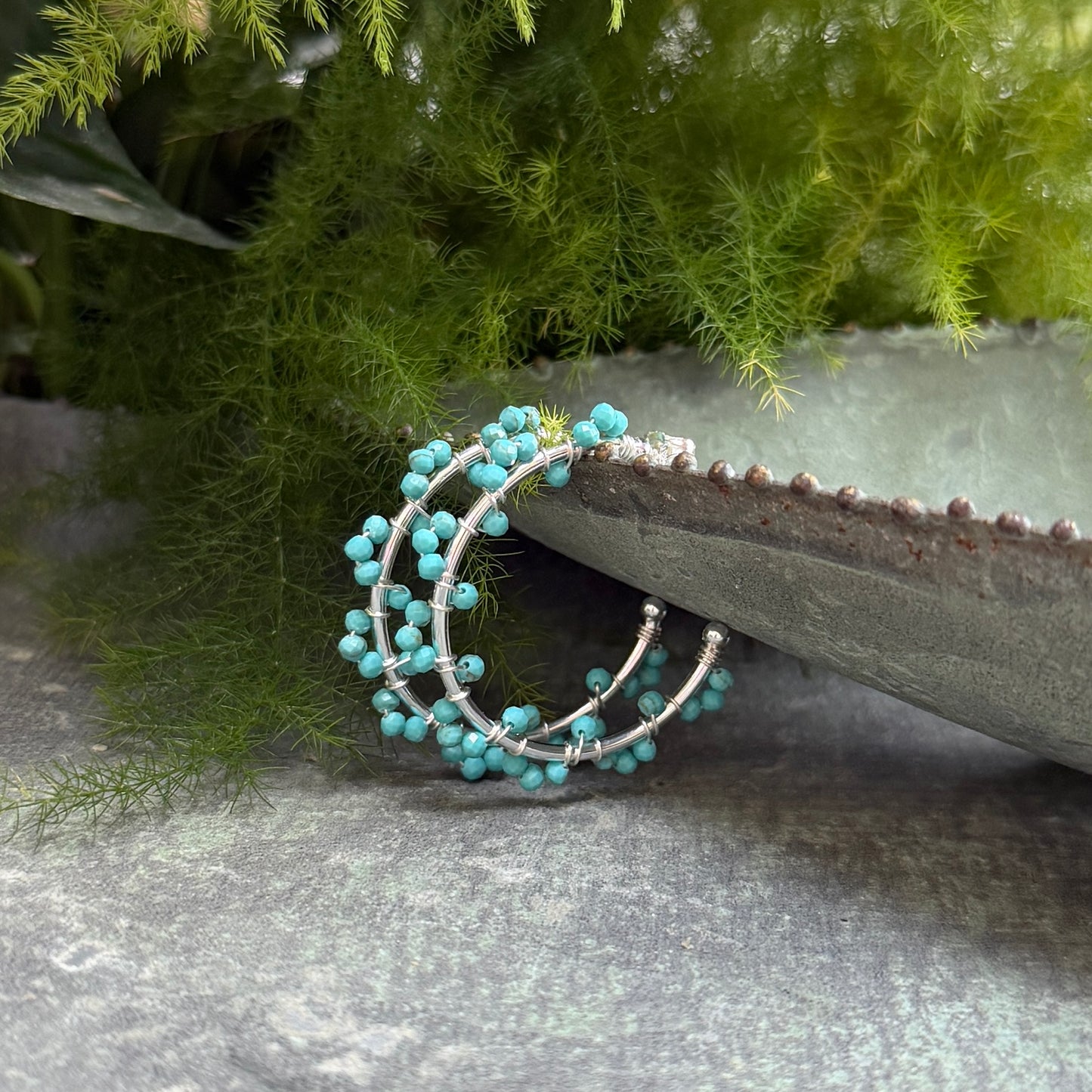 Turquoise Swirl Midi Hoop Beaded Earrings (Silver)