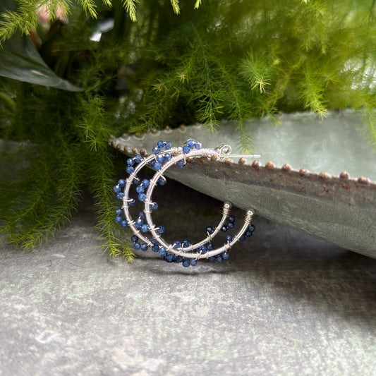 Royal Blue Azurite Swirl Midi Hoop Beaded Earrings (Silver)