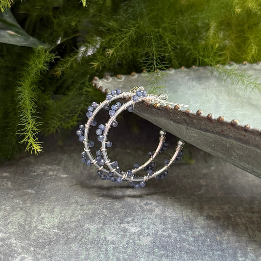 Airforce Blue Quartz Swirl Midi Hoop Beaded Earrings (Silver)