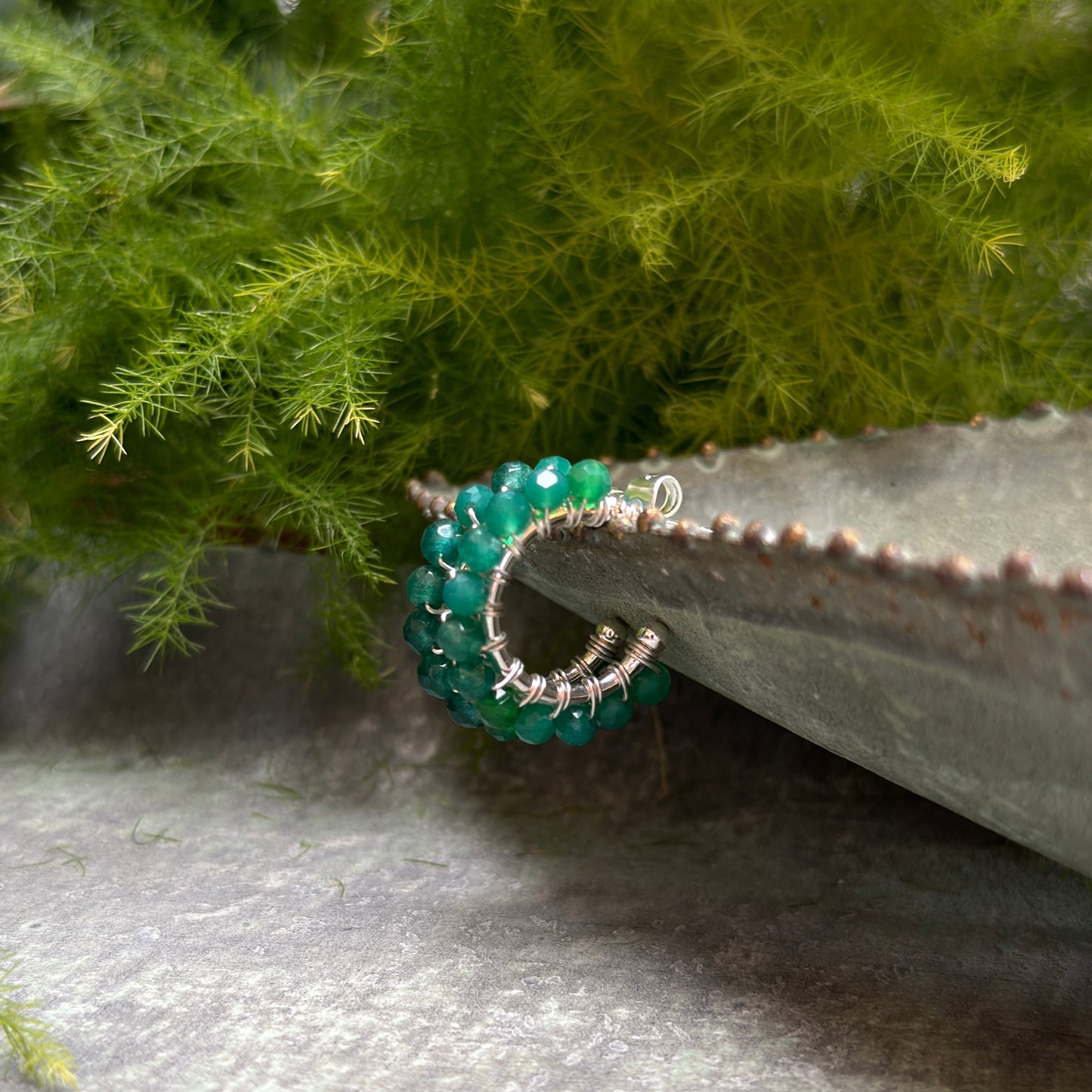 Chunky Mid Emerald Green Jade Mini Hoop Beaded Earrings (Silver)