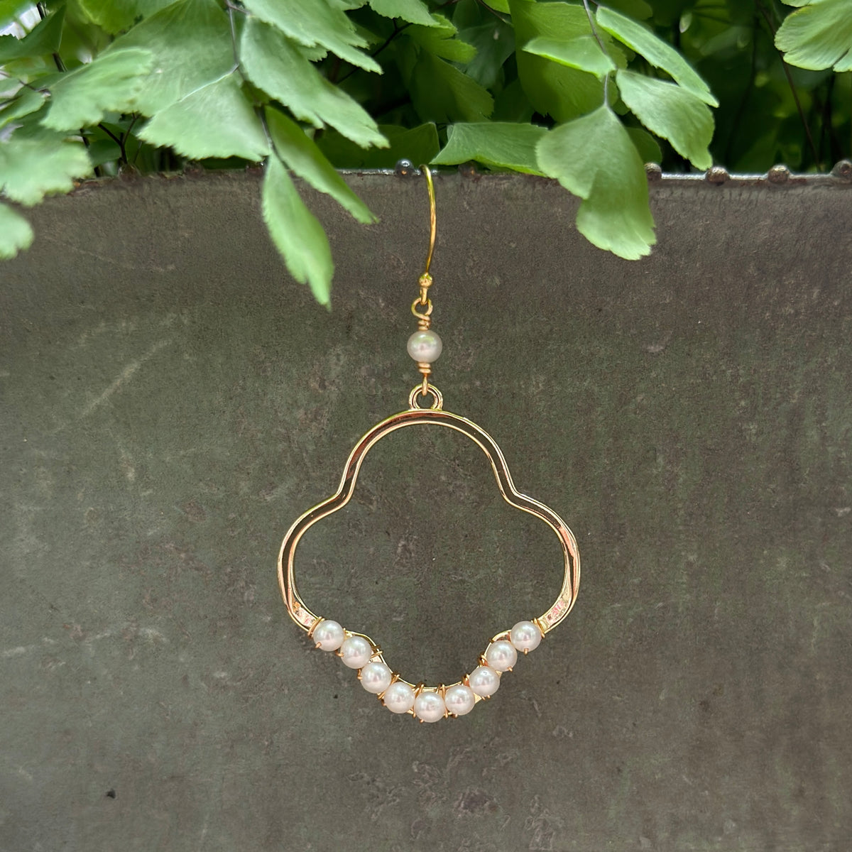 Freshwater Pearl Midi Clover Earrings