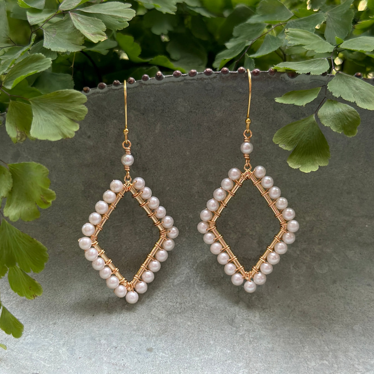 Freshwater Pearl Kite Beaded Earrings