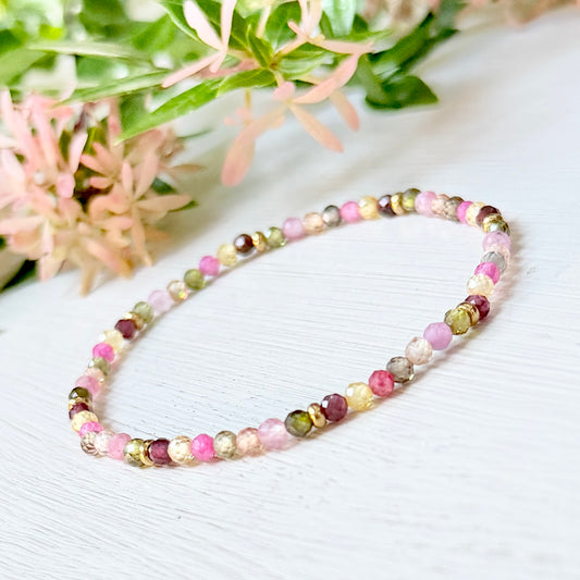 Autumn Berry Gold Nugget Stretchy Gemstone Bracelet