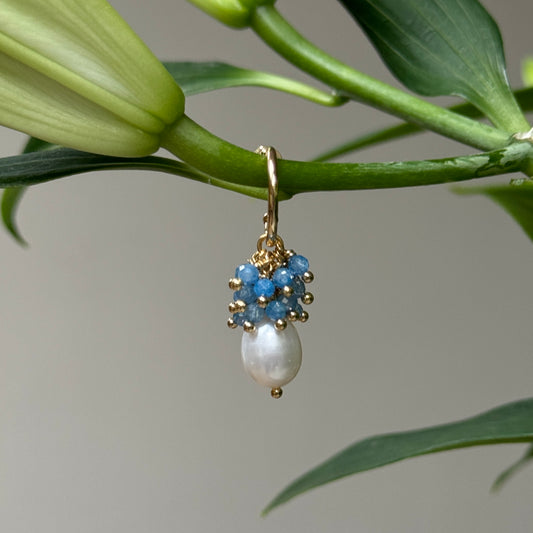 Mini Hoop Earrings With Ibiza Pearl & Cornflower Blue Kyanite Drops