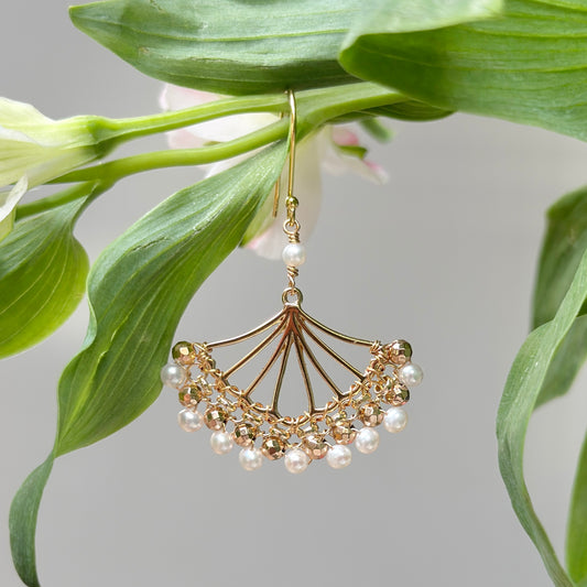 Freshwater Pearl Rolo Fan Beaded Earrings