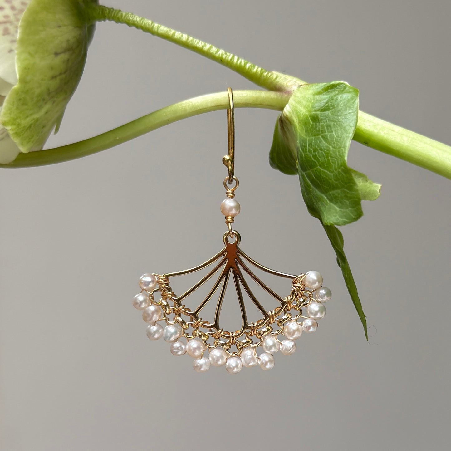 Freshwater Pearl Rolo Fan Beaded Earrings