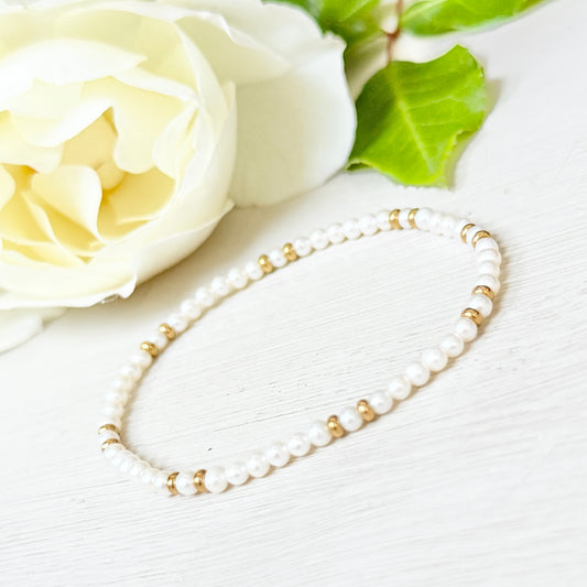 Freshwater Pearl & Double Gold Nugget Stretchy Gemstone Bracelet