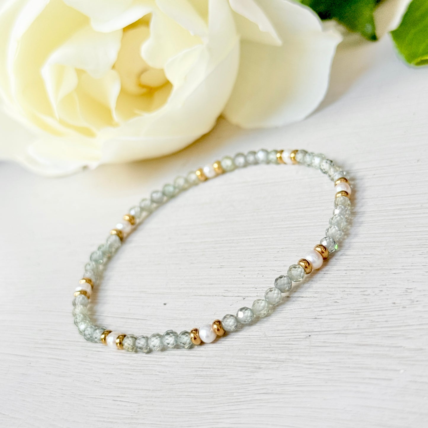 Sage Green Quartz & Pearl Double Gold Nugget Stretchy Gemstone Bracelet