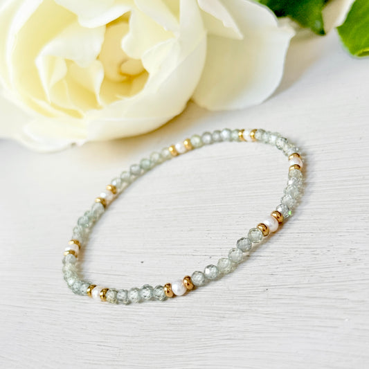 Sage Green Quartz & Pearl Double Gold Nugget Stretchy Gemstone Bracelet