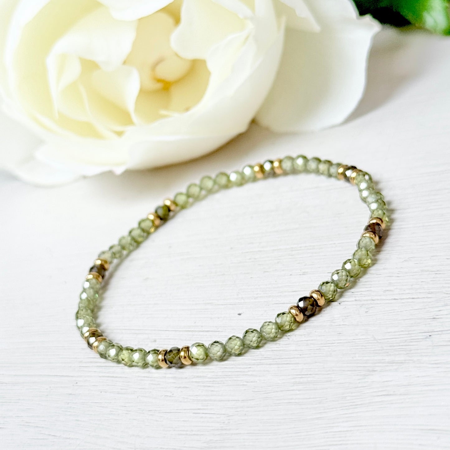 Olive Peridot & Double Gold Nugget Stretchy Gemstone Bracelet
