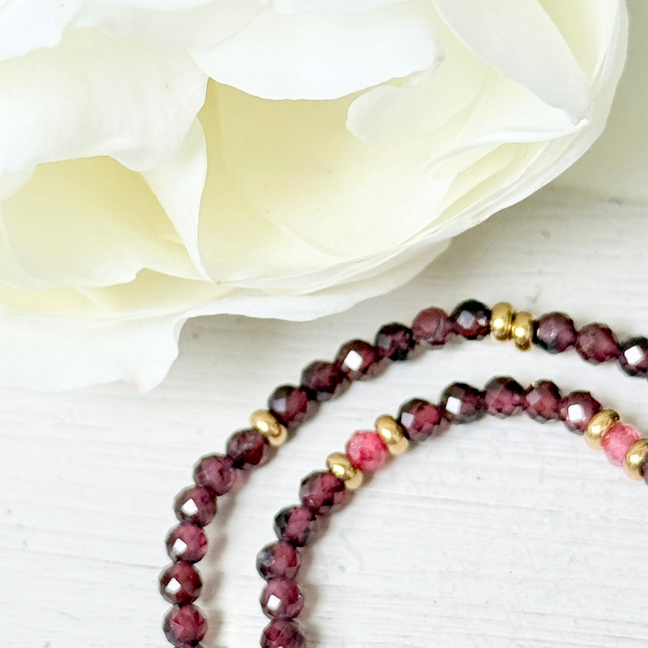 Burgundy Garnet & Gold Nugget Stretchy Gemstone Bracelet